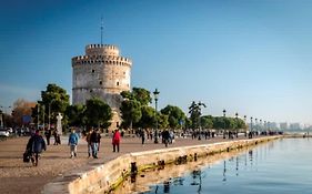 Le Floor, Urban Escape Near Thessaloniki Center